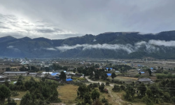 फेरिँदै पाखाथरको मुहार