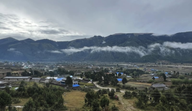 फेरिँदै पाखाथरको मुहार