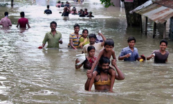 भारी वर्षाका कारण दक्षिणी म्यान्मामा हजारौँ नागरिक विस्थापित