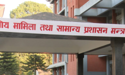 दसैंको मुखमा प्रशासकीय अधिकृतलाई मन्त्री सचिवालयको फोन – भेटघाट गर्ने कि सरुवा जाने ?