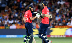 विश्वकप क्रिकेट : इङ्ग्ल्यान्डसामु २८५ रनको लक्ष्य