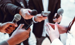 पत्रकारको न्यूनतम पारिश्रमिक पूर्ण रुपमा लागू हुनुपर्ने माग गर्दै धर्ना