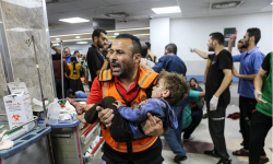 गाजाको एक अस्पतालमा भएको आक्रमणमा ५ सय जनाको मृत्यु