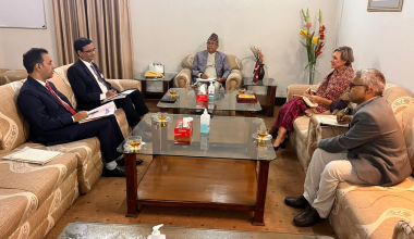 प्रमुख निर्वाचन आयुक्तसँग युरोपियन युनियनका राजदूतको शिष्टाचार भेट