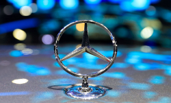 मर्सिडिजको मुनाफा घट्यो