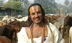 धर्मगुरु आचार्य श्रीनिवास पक्राउ