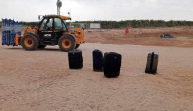 बंकरका विद्यार्थीलाई इजरायली सेनाले सुरक्षित स्थलमा सार्यो