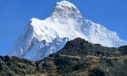 तीन अमेरिकीले गरे कुम्भकर्ण हिमाल आरोहण