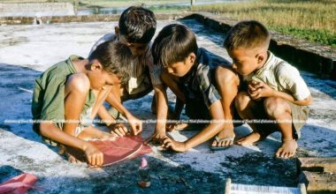 दशै आयो चंगा उडाउने होइन ?