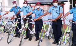 प्रहरीलाई ११ थान साइकल प्रदान