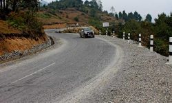 अवरुद्ध लोकमार्ग एकतर्फी खुल्यो, कोरिडोर अझै ठप्प