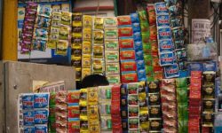 सार्वजनिकस्थल वरिपरि सुर्तीजन्य पदार्थको खुला बिक्री