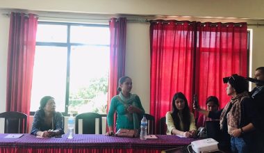 उपेक्षा भएको गुनासो गर्दै द्वन्द्वपीडित महिला