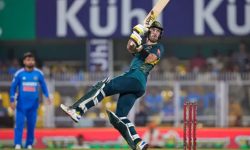 अष्ट्रेलियाका अलराउण्डर ग्लेन म्याक्सवेलको सामु निरही भारत