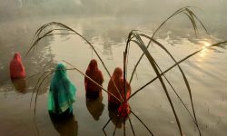 Chhath festival concludes by offering worship to rising Sun