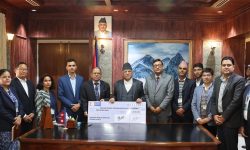 राष्ट्रिय वाणिज्य बैंकले गर्याे भूकम्प पीडितको सहायता लागि एक करोड रुपैंया आर्थिक सहयोग प्रदान