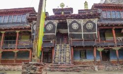 एघारौँ शताब्दीमा बनेको गुम्बा मर्मत