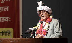 इतिहासको मञ्चबाट गलहत्याइएका तत्व फेरि फर्कने जमर्को गर्दैछन् : प्रचण्ड