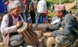 मादल हराउने चिन्ता, नयाँ पुस्तालाई छैन मतलब