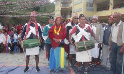 पुख्र्यौली नाच जोगाउँदै ज्येष्ठ नागरिक