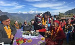 ज्येष्ठ नागरिकको घरमै उपचार : गाउँमा विशेषज्ञ स्वास्थ्य शिविर