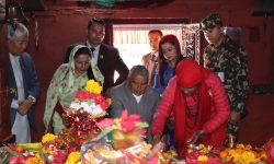 राष्ट्रपति पौडेलबाट बागलुङ कालिकामा पूजाआराधना