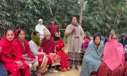 म टुहुरो भएँ : १४ वर्षमा बुबा बितेर, अहिले छोराछोरी विदेशिएर…