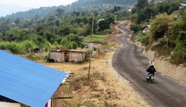 विकास गाउँमा बसाइँ भने सहरमा