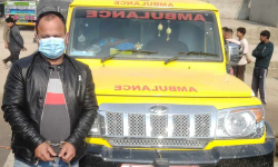 ३ केजी चरेससहित एम्बुलेन्स चालक पक्राउ