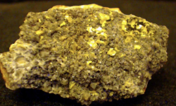 युरेनियमको मूल्य १७ वर्षयताकै उच्च विन्दुमा