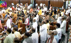 भारतको लोकसभाबाट ३० सांसद निलम्बित