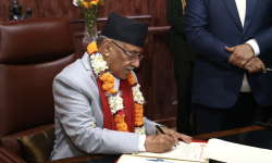 १२ महिनामा प्रचण्ड सरकारको १२ धक्का