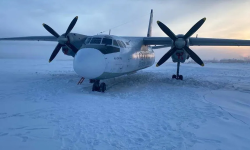 हिउँ जमेको नदीलाई विमानस्थल सम्झेर पाइलटले जहाज अवतरण गरेपछि…