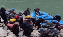 त्रिशूलीमा खसेको जीप भेटियो