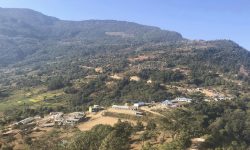 छिमेकी घट्दै, गाउँको रौनक हराउँदै