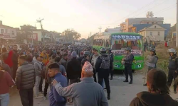 दाङमा बसको ठक्करबाट एक विद्यार्थीको मृत्यु