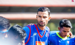 स्कटल्यान्डविरुद्ध फिल्डिङ गर्दै नेपाल