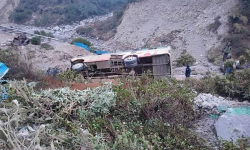 दार्चुलामा बस दुर्घटना हुँदा १६ जना घाइते