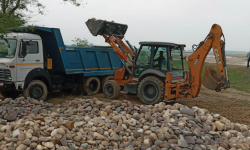 Police mobilized to prevent theft of river aggregates