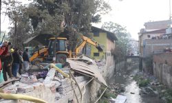 विष्णुमति करिडोरका अवैध संरचना हटाउन सुरु