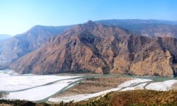 पर्यटकका पर्खाइमा तमोर नदी क्षेत्र