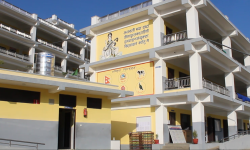 सामुदायिक विद्यालयका भवन राम्रा बने , विद्यार्थीको आकर्षण बढेन