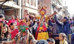 मातातीर्थको ल्होंखा दबुमा ऐतिहासिक सिकाली नाच प्रदर्शन गरिँदै