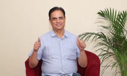 ‘अभिनेता एकै किसिमको भूमिकामा सीमित हुँदैन’ : अभिनेता आचार्य