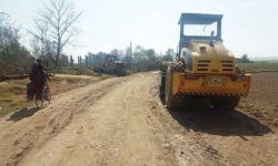 हुलाकी सडक : थपिएको समय सकियो, निर्माण सकिएन