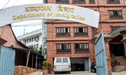 १० बङ्गलादेशीलाई अध्यागमनमा बुझाइयो