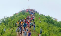 धार्मिक पर्यटनको गन्तव्य बन्दै भुवरभवानी