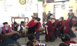 घाटुनाचको संरक्षणमा जुट्दै नवलपुरका गुरुङ समुदाय