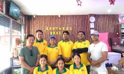 बेकरीबाट मासिक दुई लाख आम्दानी गर्दै धरानका दुई युवक