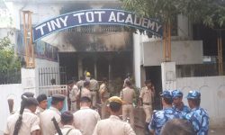 विद्यार्थी मृत फेला परेपछि आक्रोशित भिडले लगायाे पटनाको स्कुलमा आगो